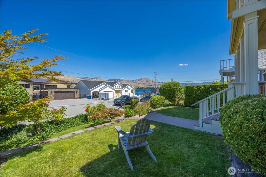 Photo of 2109 W Terrace Avenue, Chelan, WA 98816 (MLS # 2587671)