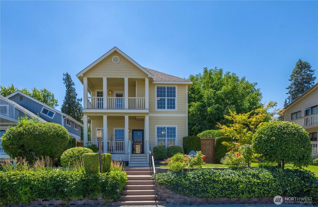 Photo of 2109 W Terrace Avenue, Chelan, WA 98816 (MLS # 2587671)