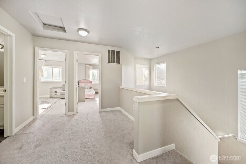 303 Pike Street SE 102