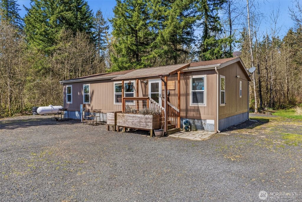 Photo of 337 Jorgensen Road, Onalaska, WA 98570 (MLS # 2503518)