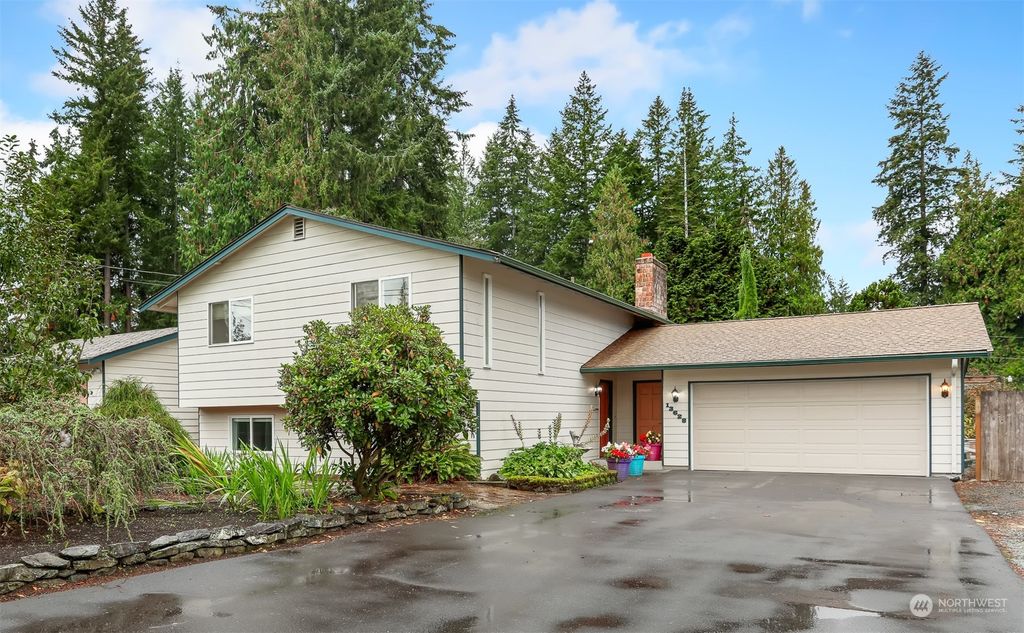 Photo of 13628 57th Avenue NE, Marysville, WA 98271 (MLS # 2302627)