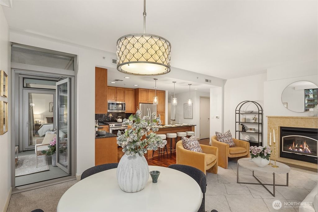 Photo of 10610 NE 9th Place #809, Bellevue, WA 98004 (MLS # 2497492)