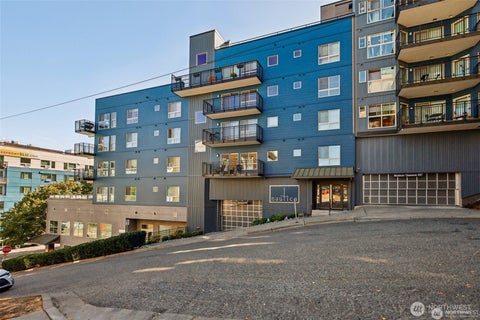 Photo of 1425 Dexter Avenue N #611, Seattle, WA 98109 (MLS # 2591724)