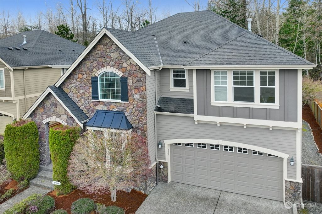 Photo of 729 S 37th Street, Renton, WA 98055 (MLS # 2209581)
