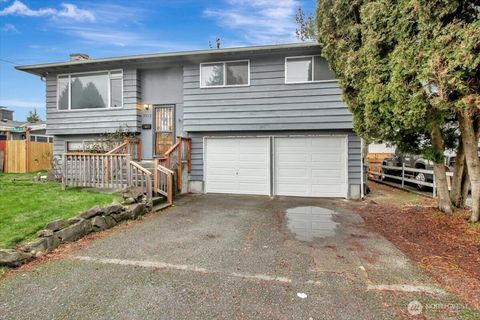 Photo of 7313 228th Street SW, Mountlake Terrace, WA 98043 (MLS # 2466440)