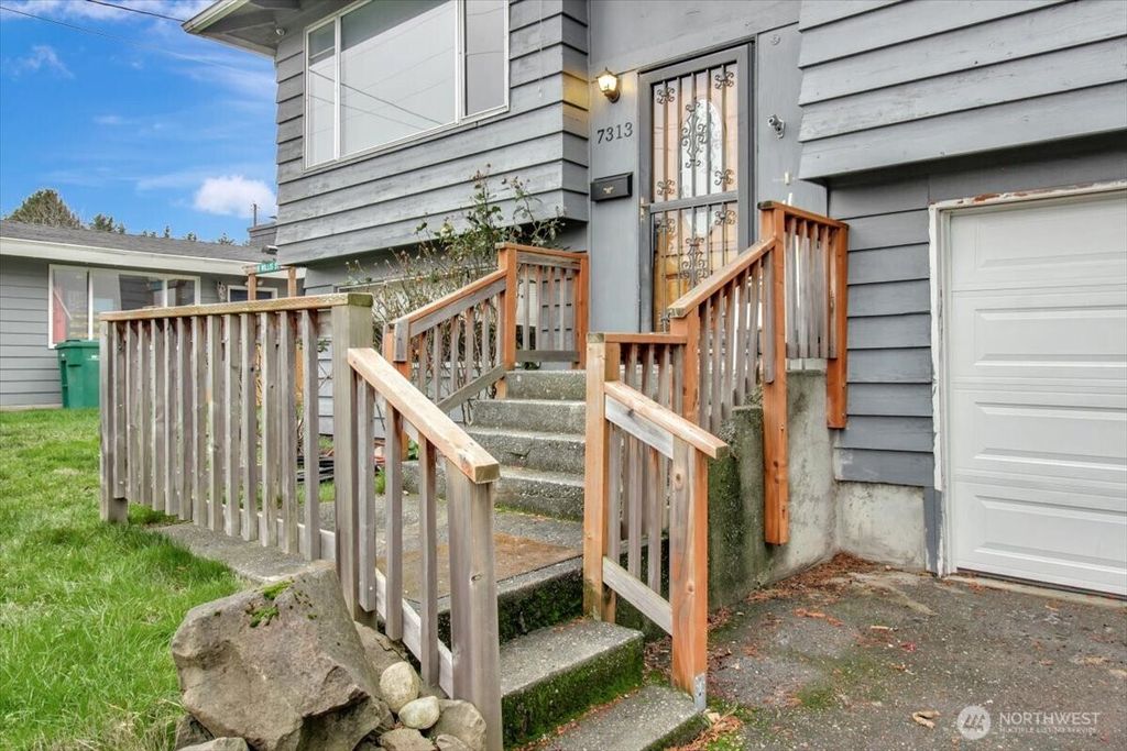 Photo of 7313 228th Street SW, Mountlake Terrace, WA 98043 (MLS # 2466440)