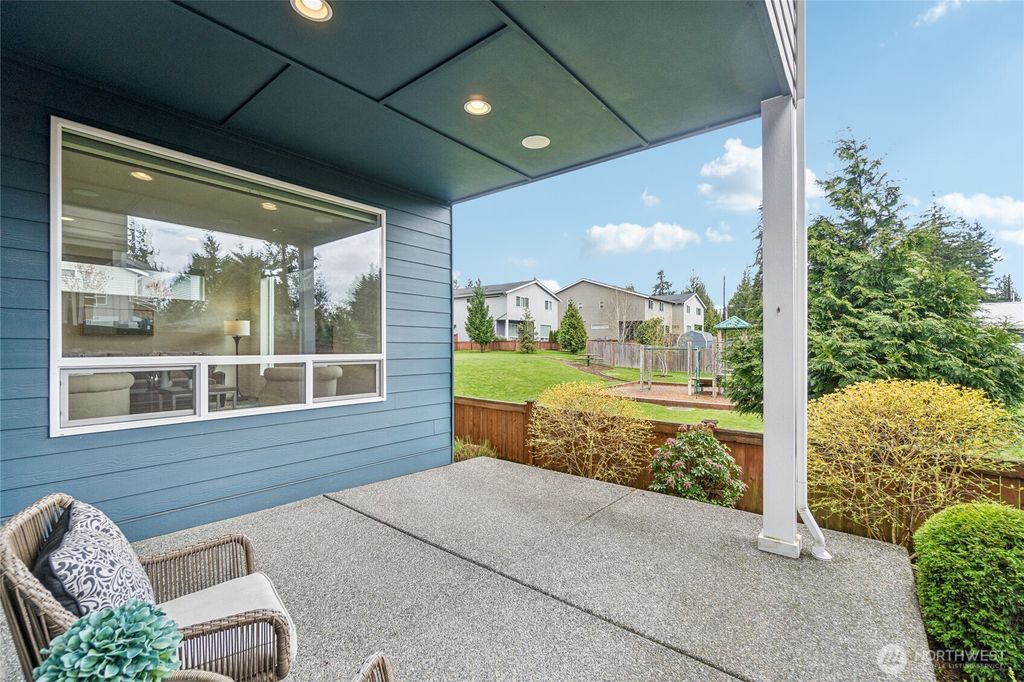 Photo of 15417 12th Avenue W, Lynnwood, WA 98087 (MLS # 2347887)