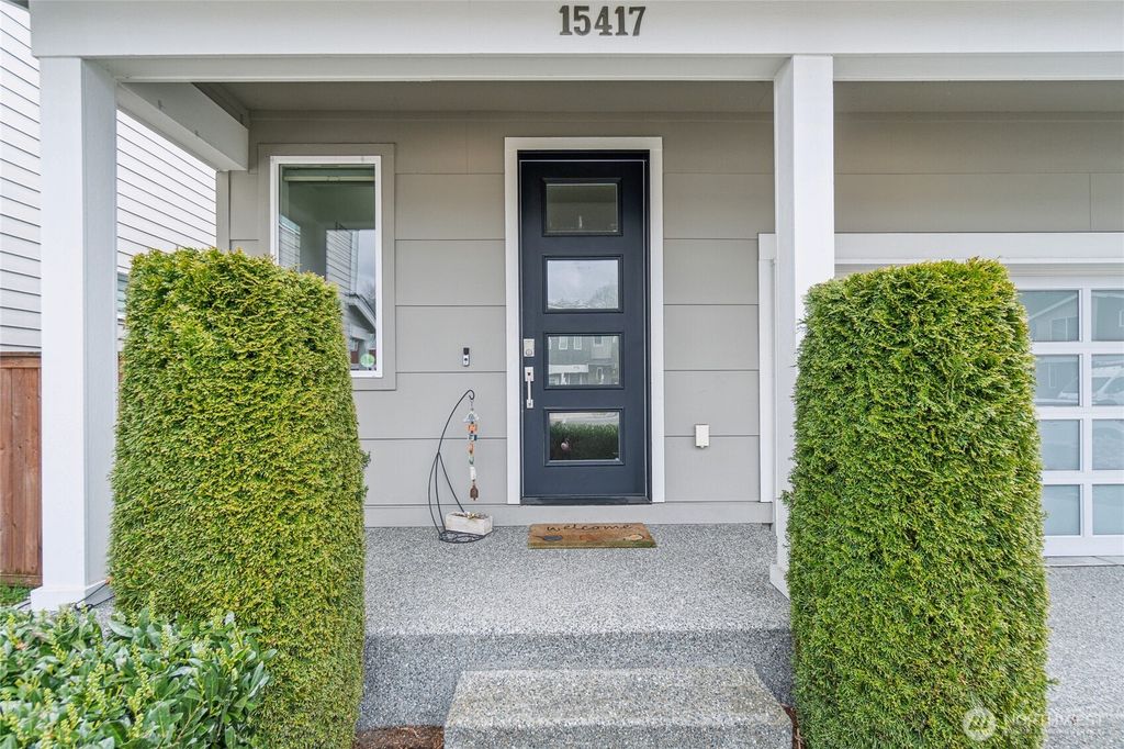 Photo of 15417 12th Avenue W, Lynnwood, WA 98087 (MLS # 2347887)