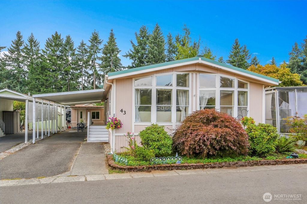 Photo of 18425 NE 95th Street #43, Redmond, WA 98052 (MLS # 2430560)