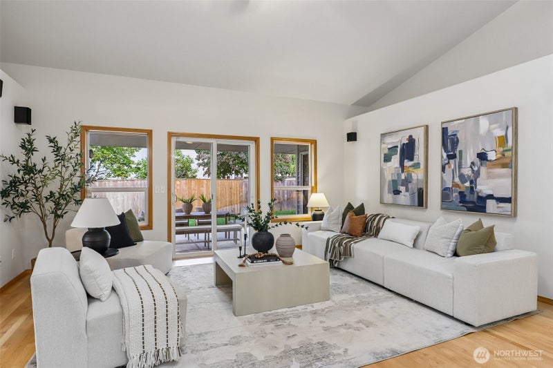 10914 NE 102nd Street