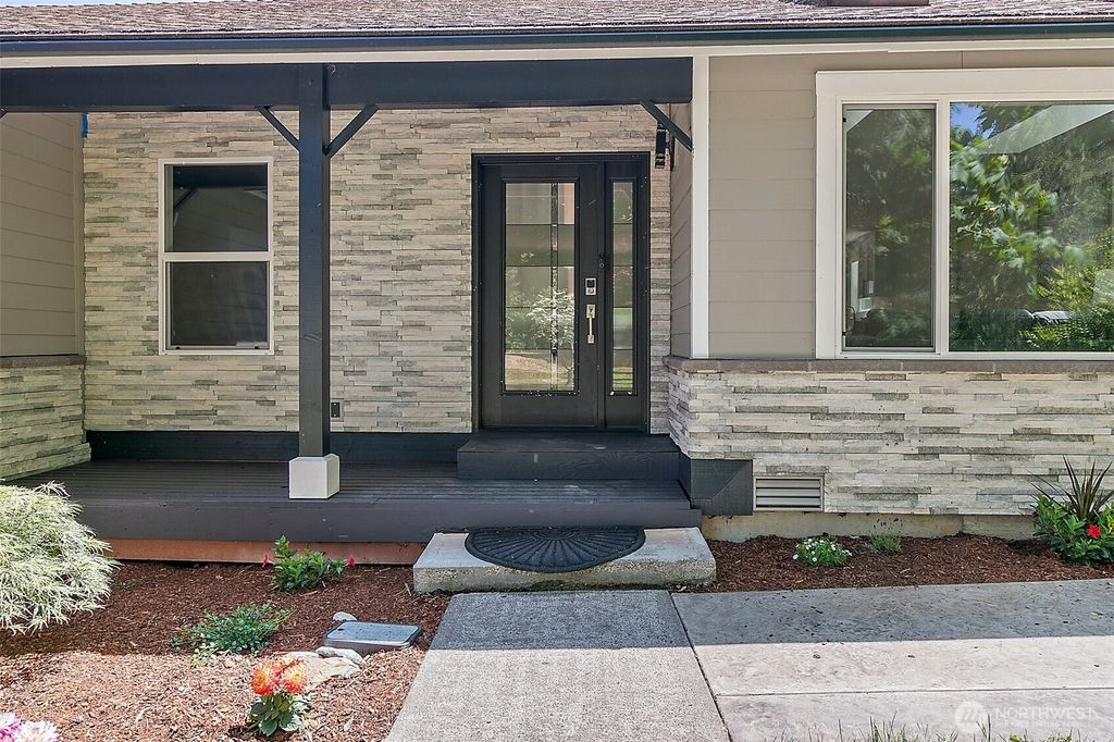 Photo of 22526 251st Avenue SE, Maple Valley, WA 98038 (MLS # 2393708)