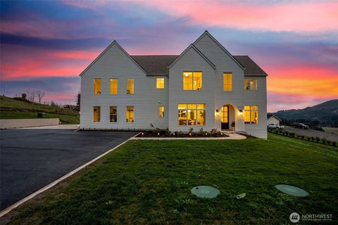 Photo of 242 Cornerstone Lane, Woodland, WA 98674 (MLS # 2457123)