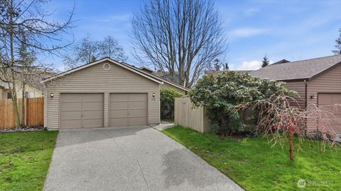 Photo of 124 93rd Street SE, Everett, WA 98208 (MLS # 2496856)