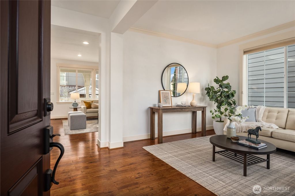 Photo of 327 4th Avenue S, Kirkland, WA 98033 (MLS # 2470436)