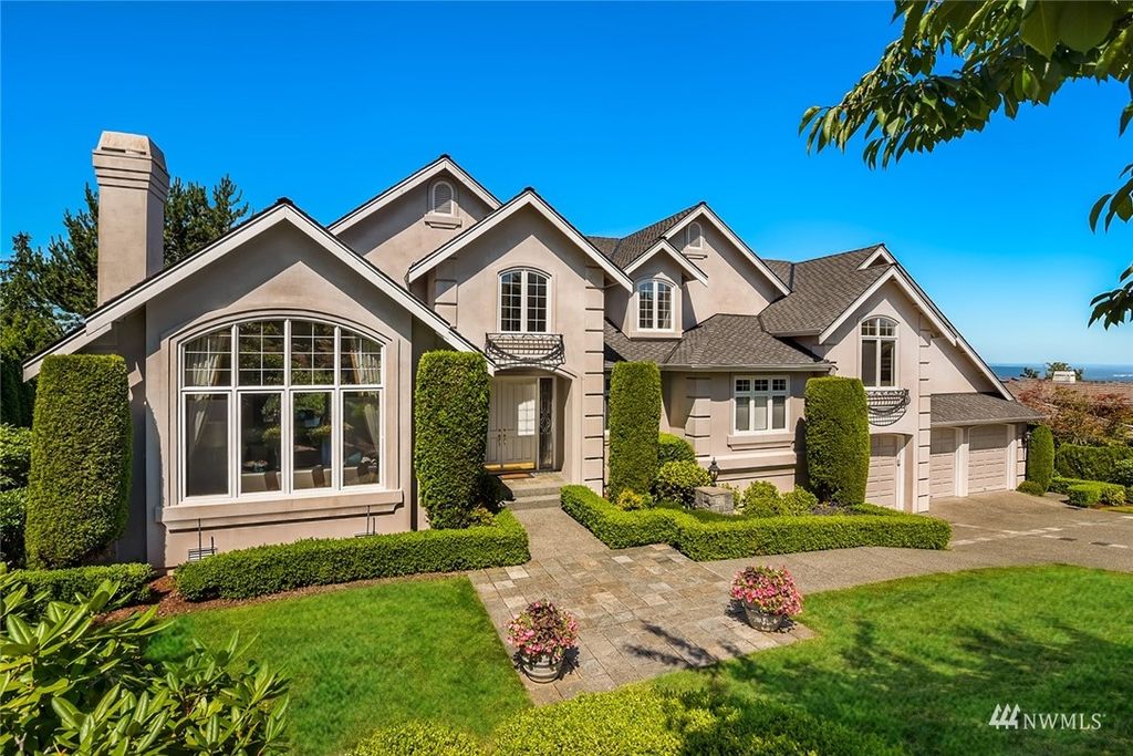 Photo of 5841 167th Avenue SE, Bellevue, WA 98006 (MLS # 1987896)