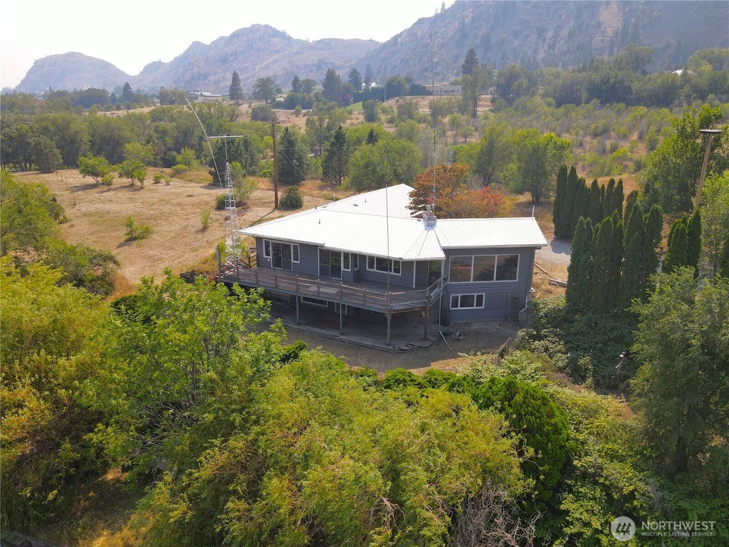 Photo of 6 Nulton Lane, Oroville, WA 98844 (MLS # 2566812)