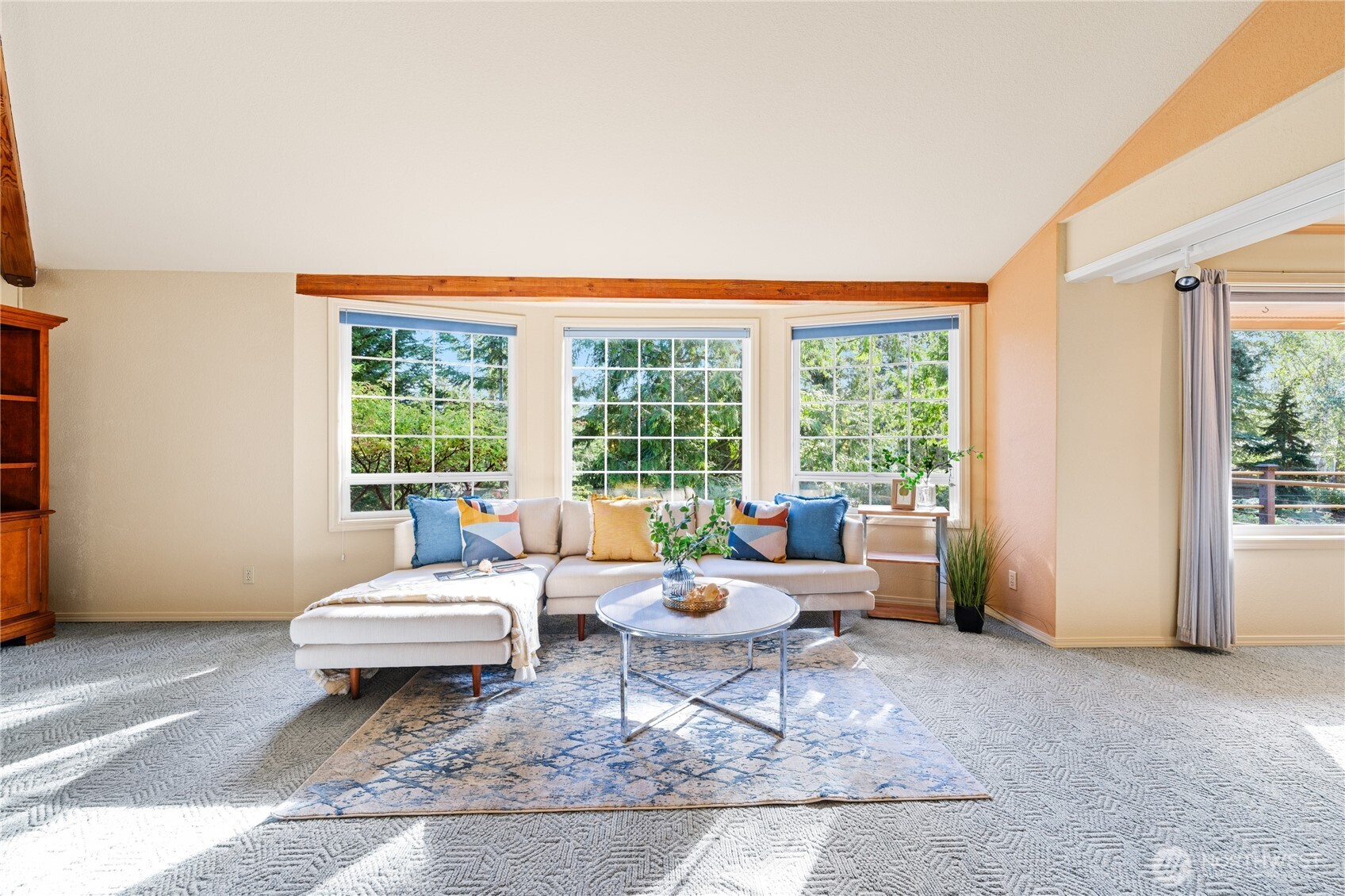 313 Willapa Place