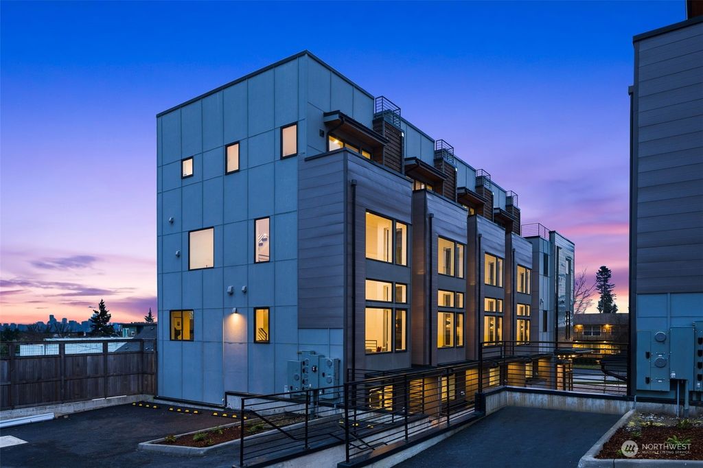 Photo of 6537 F 35th Avenue SW, Seattle, WA 98126 (MLS # 2037112)