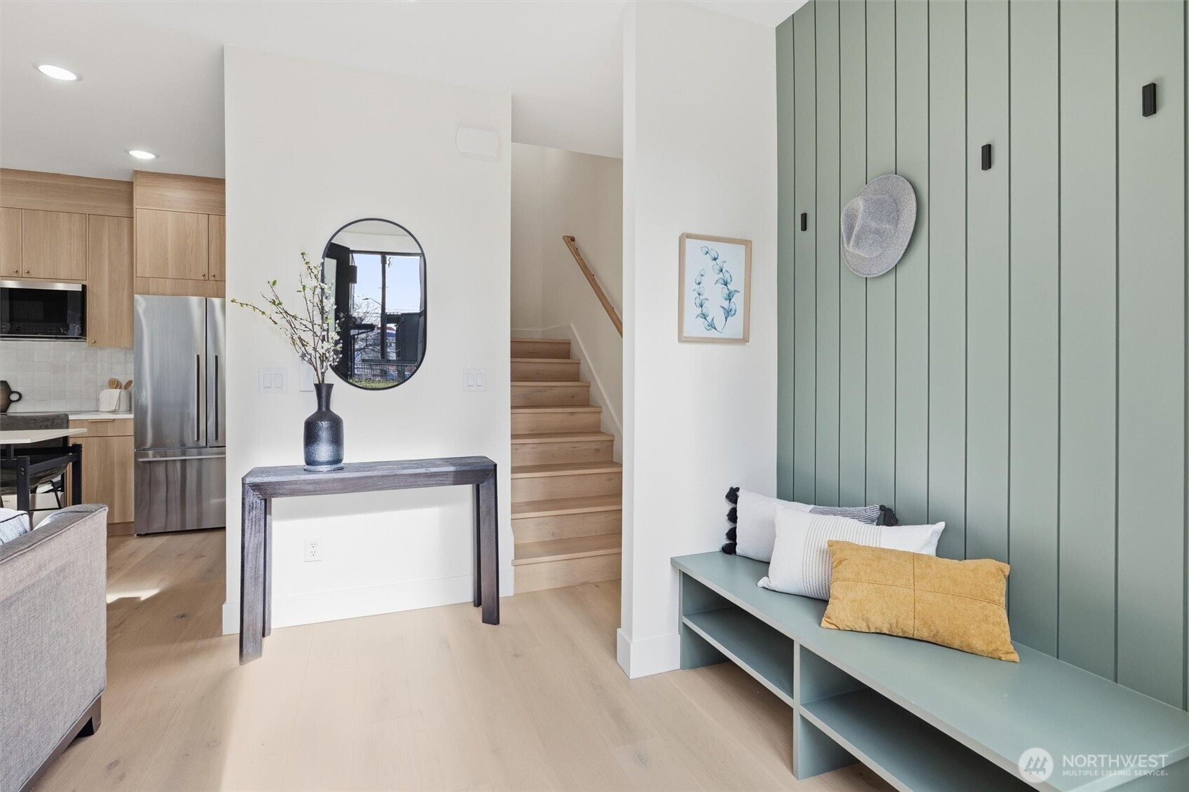 2012 Fairview Avenue E B