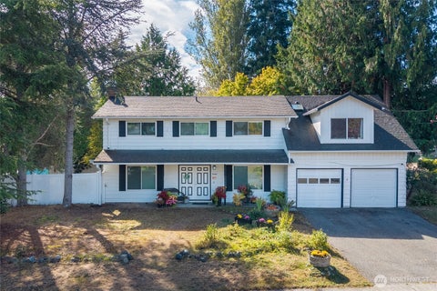 Photo of 5604 172nd Place SW, Lynnwood, WA 98037 (MLS # 2589070)