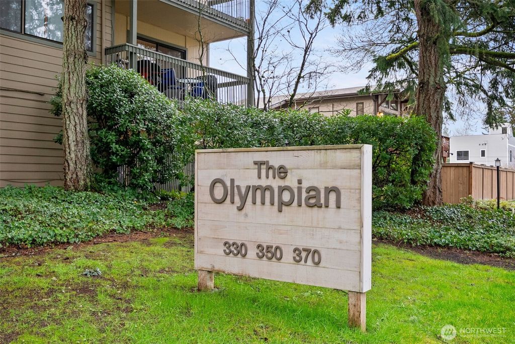 Photo of 330 Grow Avenue NW #C3, Bainbridge Island, WA 98110 (MLS # 2477205)