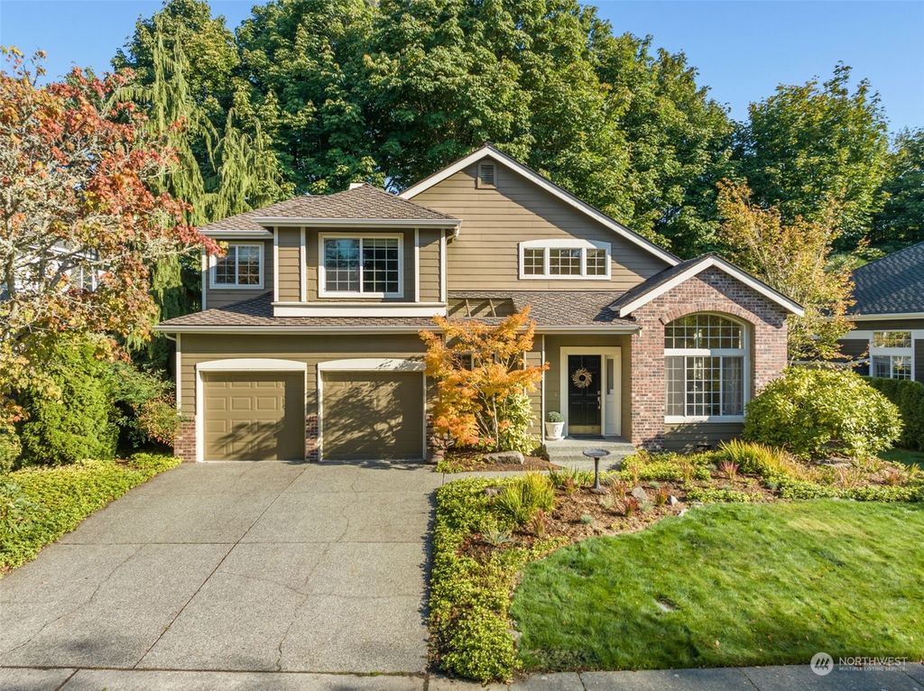 Photo of 703 40th Place, Everett, WA 98201 (MLS # 2189065)