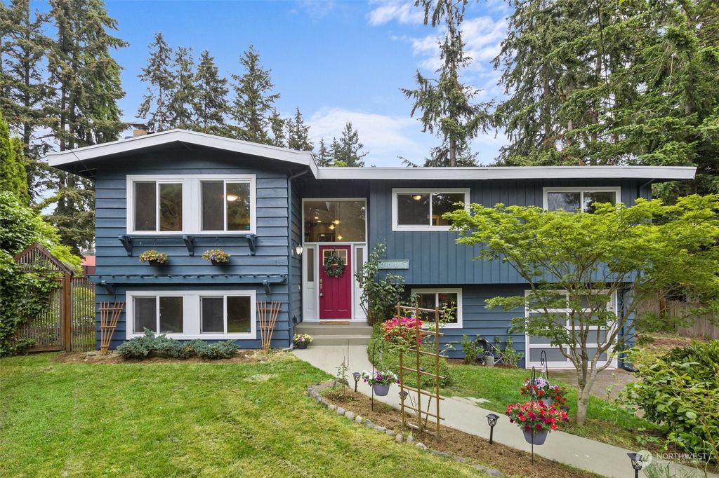 Photo of 6605 170th Place SW, Edmonds, WA 98026 (MLS # 2073881)