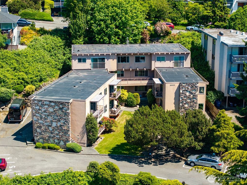 Photo of 2222 Gilman Drive W, Seattle, WA 98119 (MLS # 2395652)