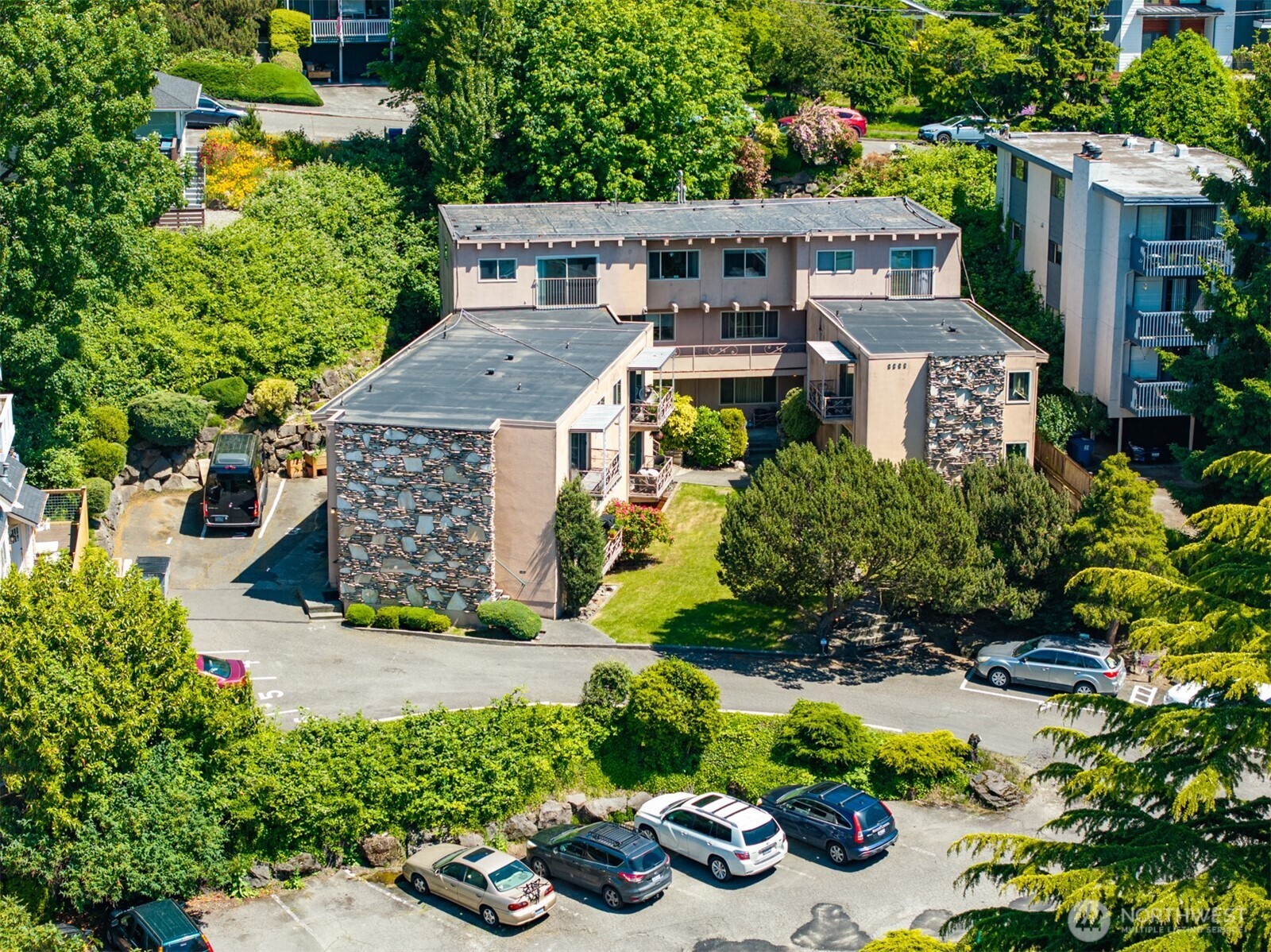2222 Gilman Drive W