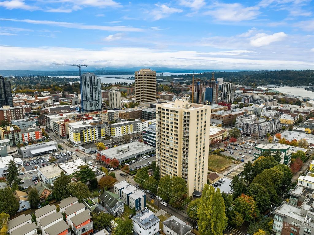 Photo of 4540 8th Avenue NE #701, Seattle, WA 98105 (MLS # 2012823)