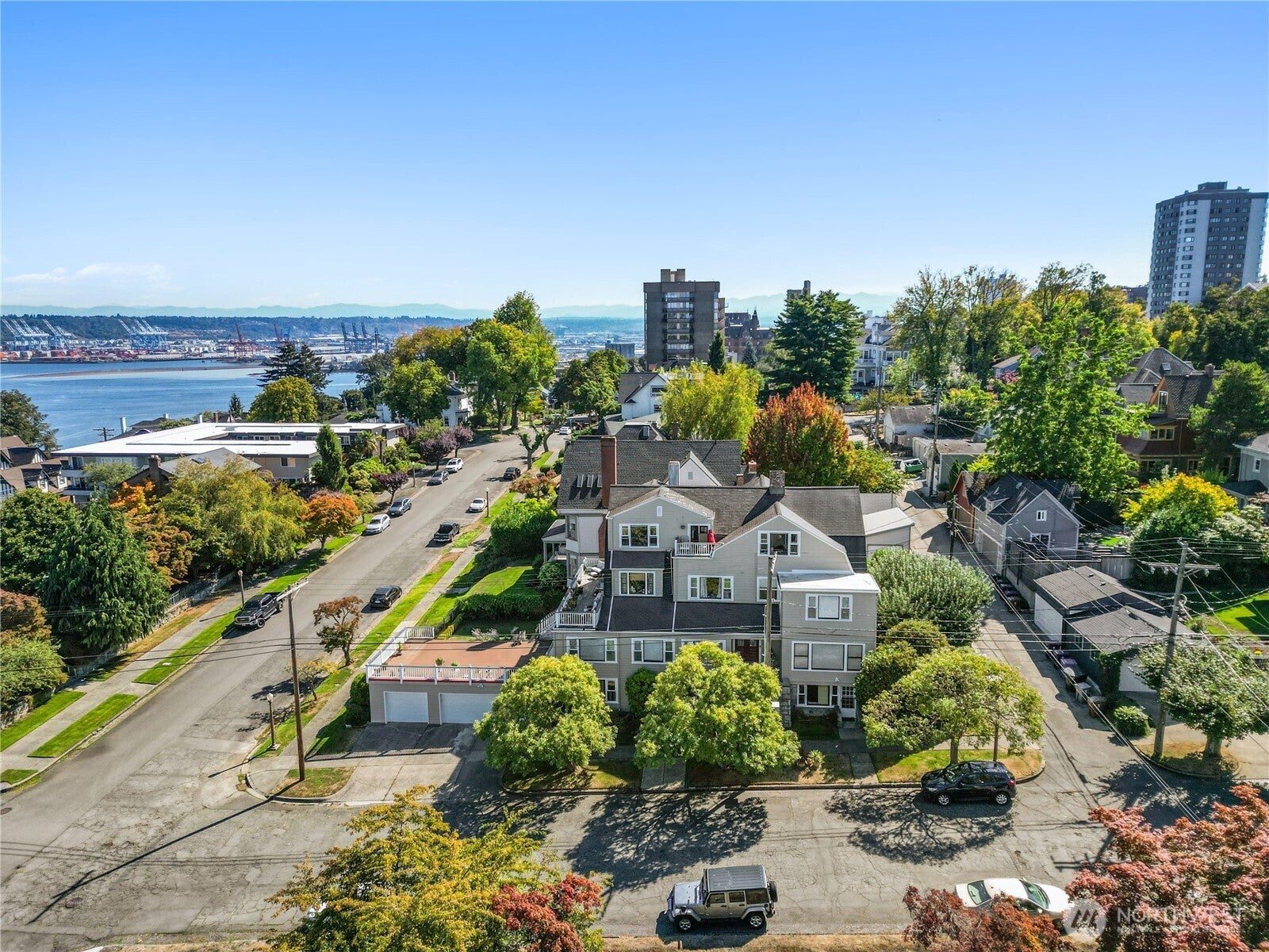406 N 6th Street