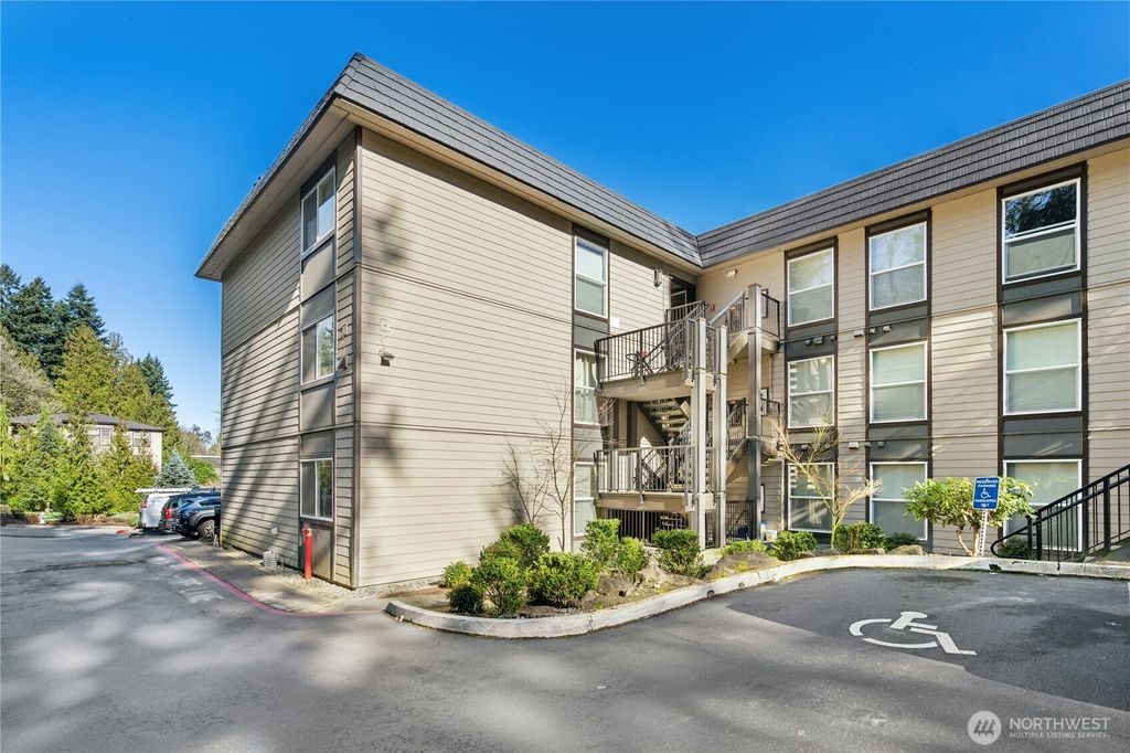 Photo of 9515 NE 180th Street #C101, Bothell, WA 98011 (MLS # 2482191)