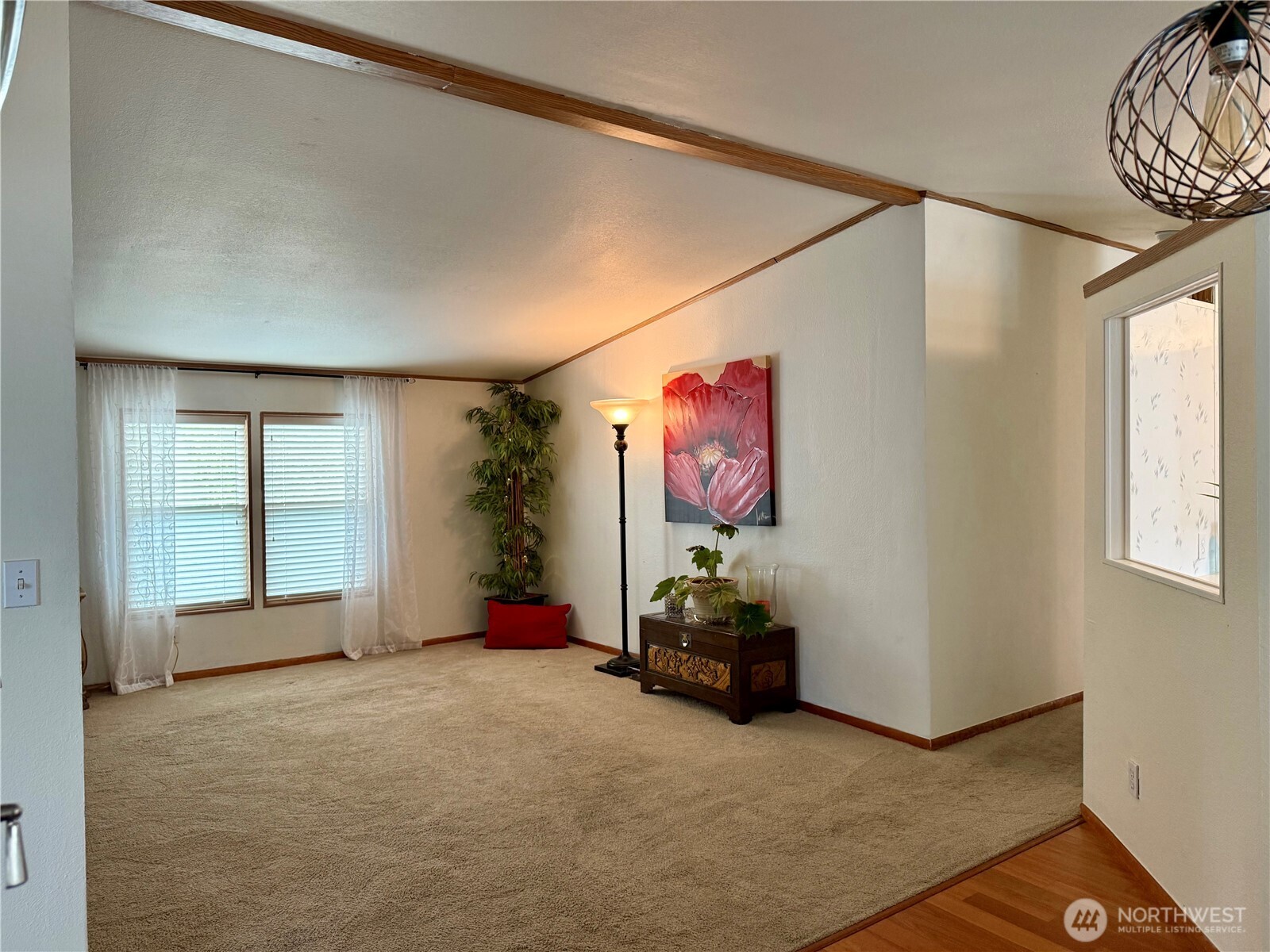18289 E St Rt 3 43