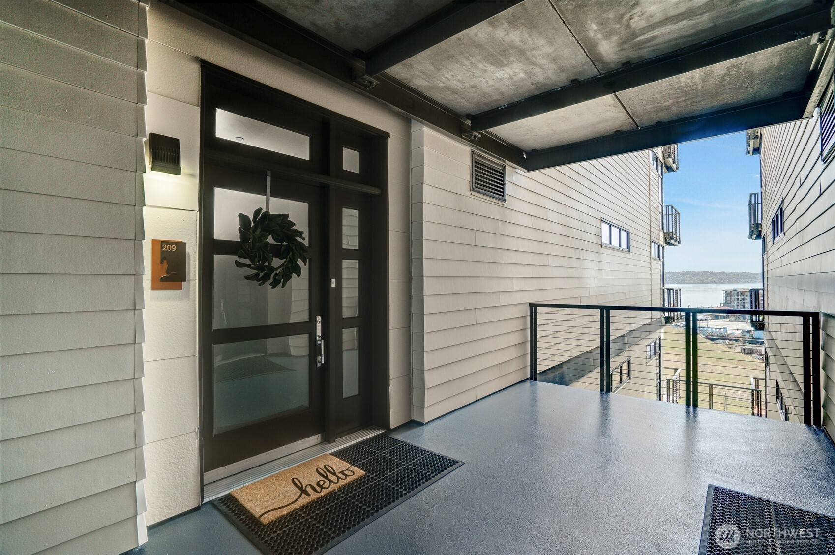 5204 N Bennett 209