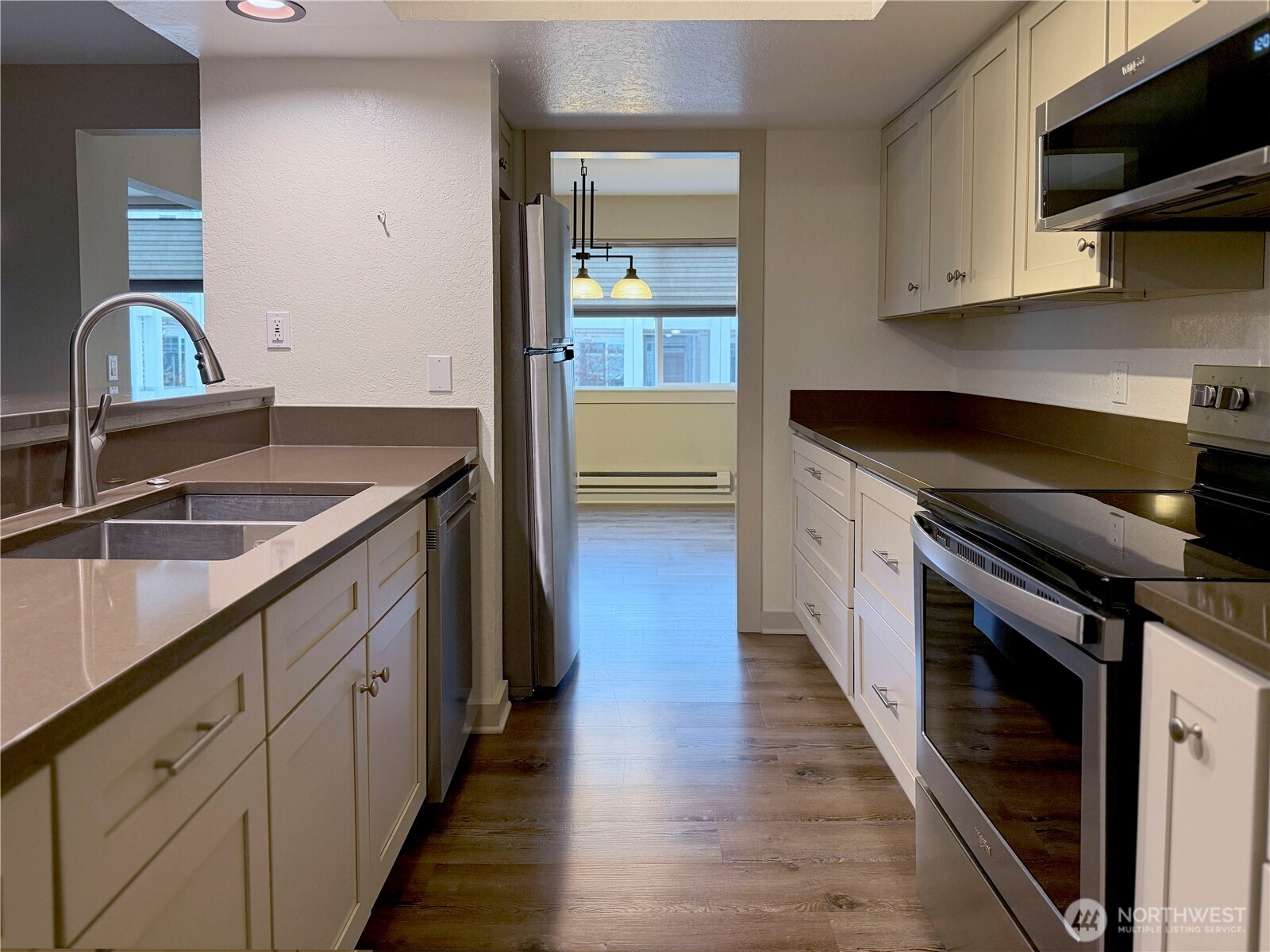 22215 6th Avenue S 106