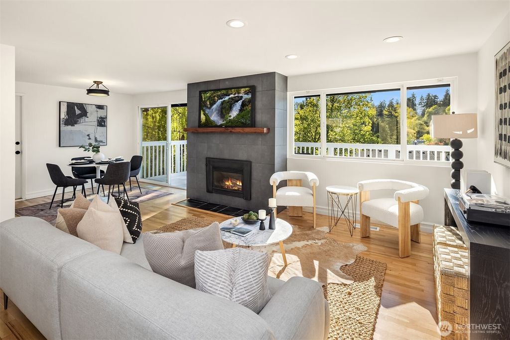 Photo of 3731 79th Avenue SE, Mercer Island, WA 98040 (MLS # 2362044)