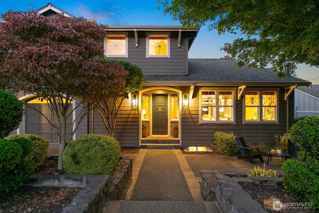 Photo of 3016 37th Avenue W, Seattle, WA 98199 (MLS # 2428415)