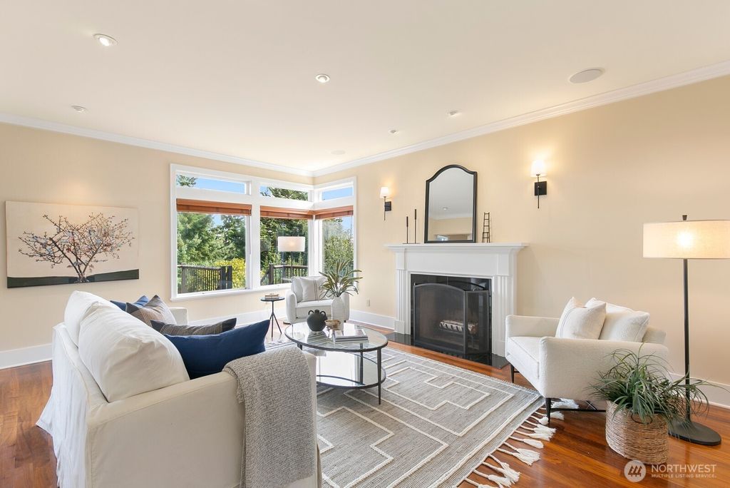 Photo of 3016 37th Avenue W, Seattle, WA 98199 (MLS # 2428415)