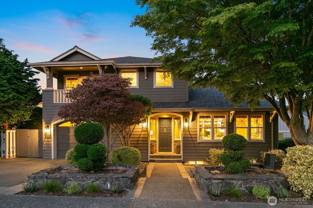 Photo of 3016 37th Avenue W, Seattle, WA 98199 (MLS # 2428415)