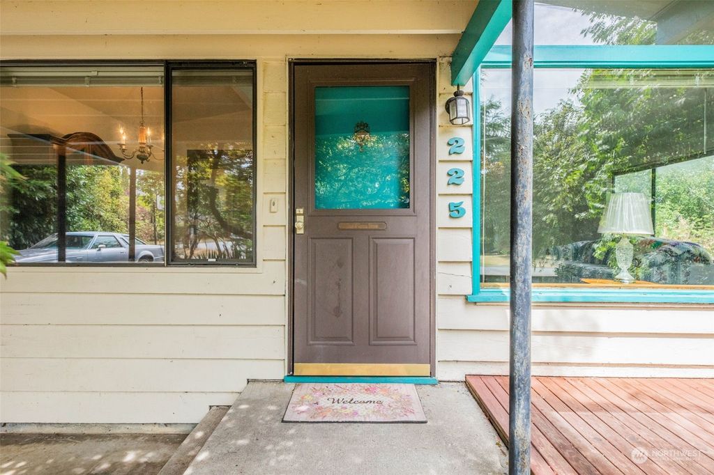 Photo of 225 76th Street SW, Everett, WA 98203 (MLS # 2278954)