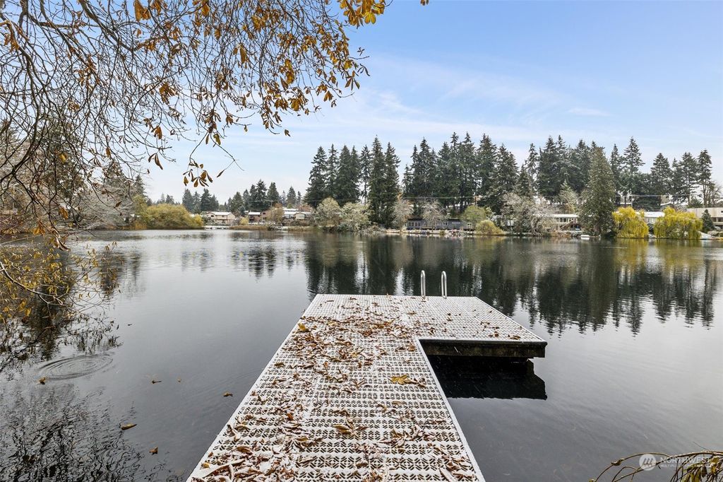 Photo of 1144 N 198th Street #E302, Shoreline, WA 98133 (MLS # 2018916)