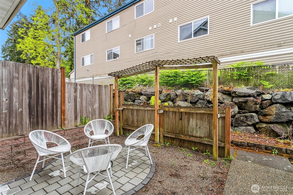 Photo of 14352 Stone Avenue N, Seattle, WA 98133 (MLS # 2375557)