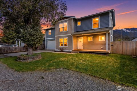 Photo of 315 Orchard Avenue, Gold Bar, WA 98251 (MLS # 2501805)