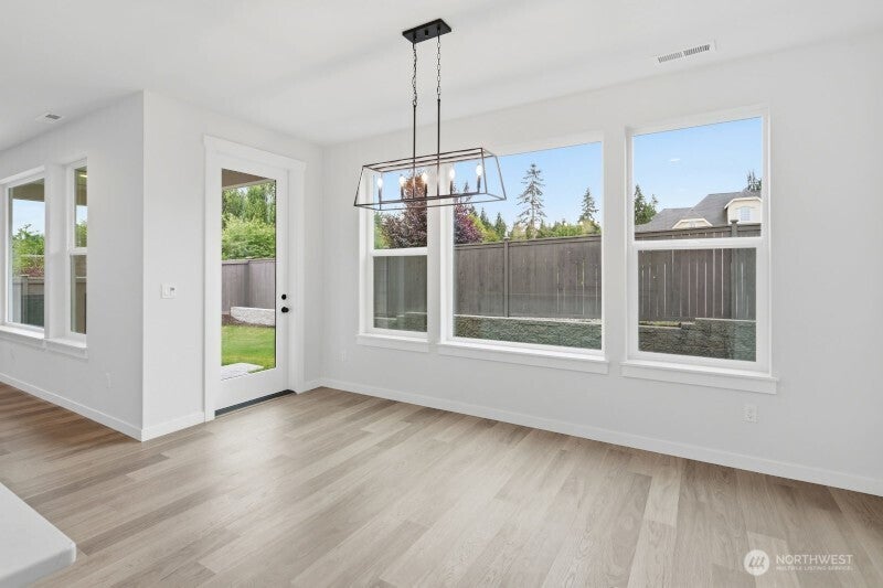 1640 Lockridge Loop E 10