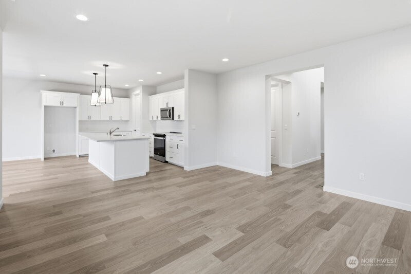 1640 Lockridge Loop E 10