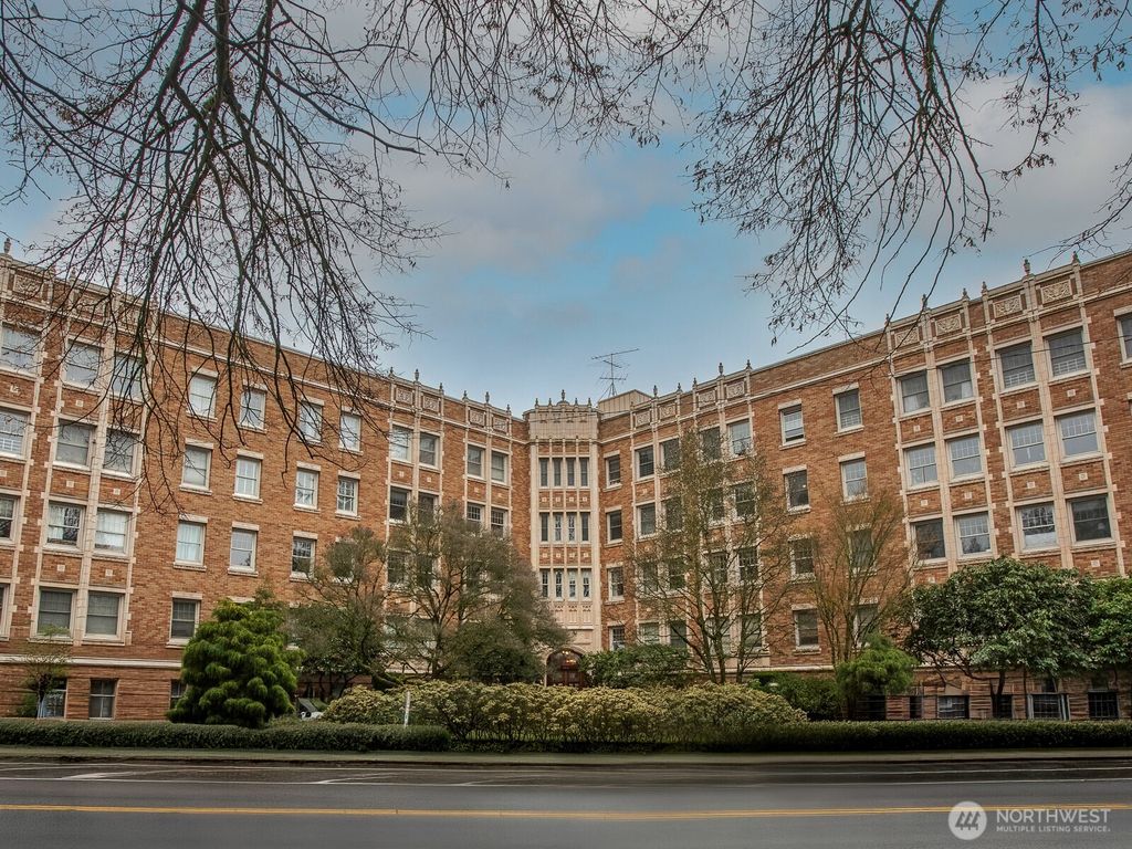 Photo of 5810 NE Cowen Place #305, Seattle, WA 98105 (MLS # 2495225)