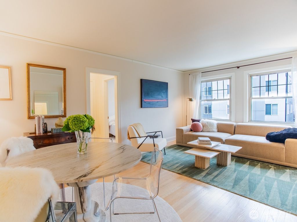 Photo of 5810 NE Cowen Place #305, Seattle, WA 98105 (MLS # 2495225)