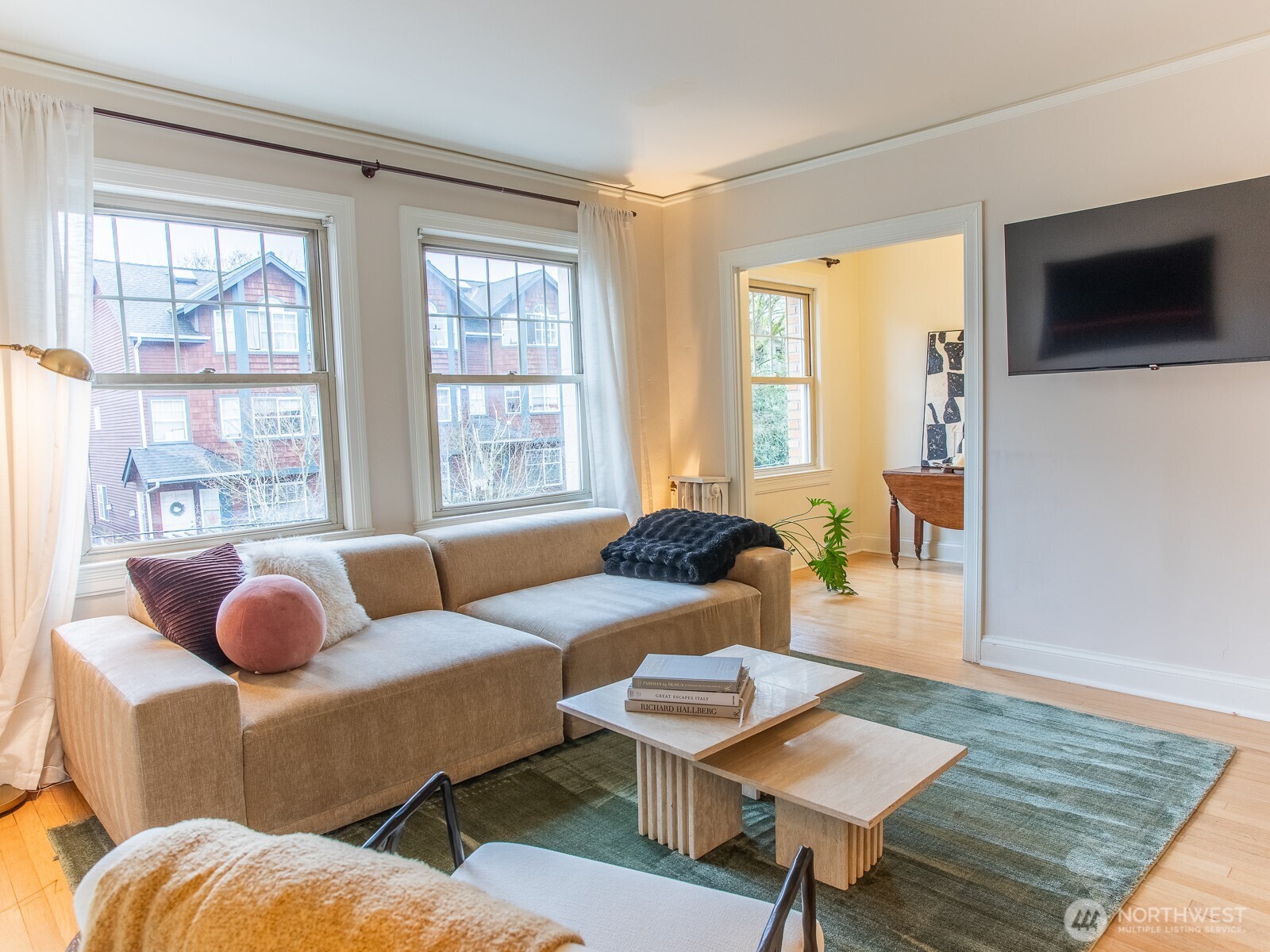 5810 NE Cowen Place 305