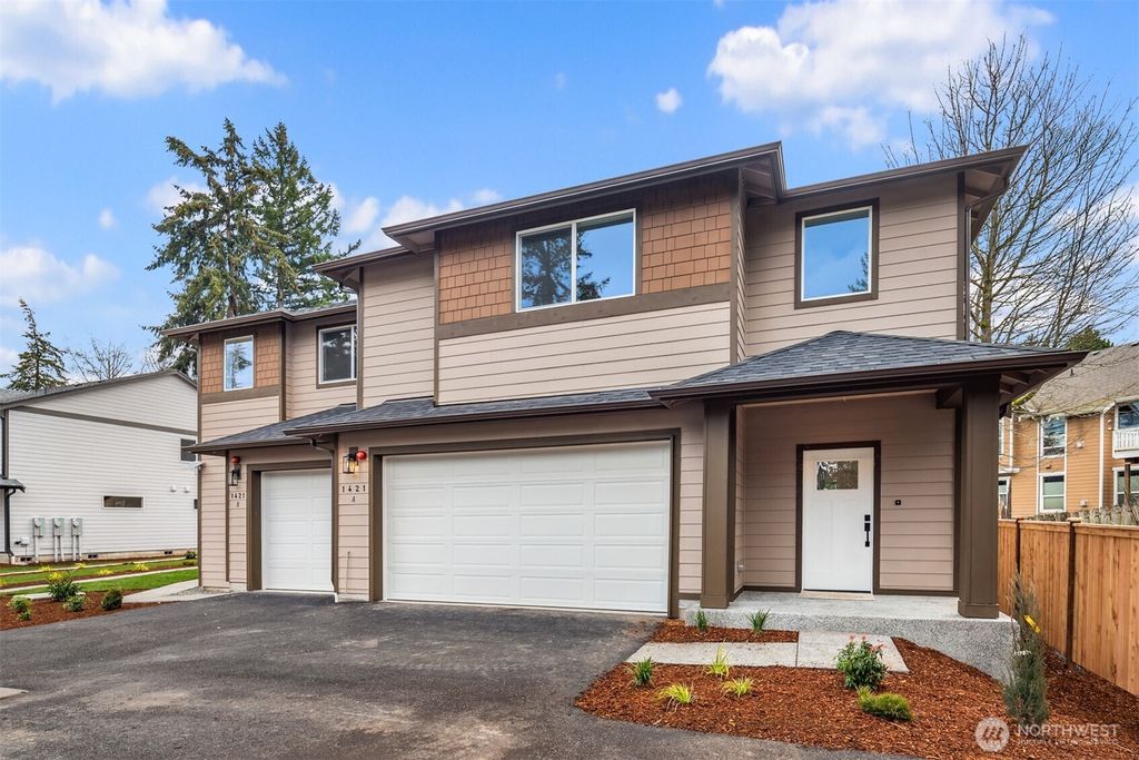 Photo of 1421 SW 122nd Lane #A, Burien, WA 98146 (MLS # 2338268)