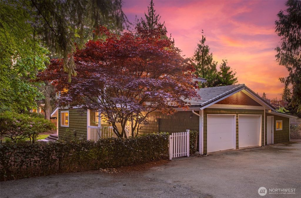 Photo of 5125 137th Street SE, Everett, WA 98208 (MLS # 2518477)